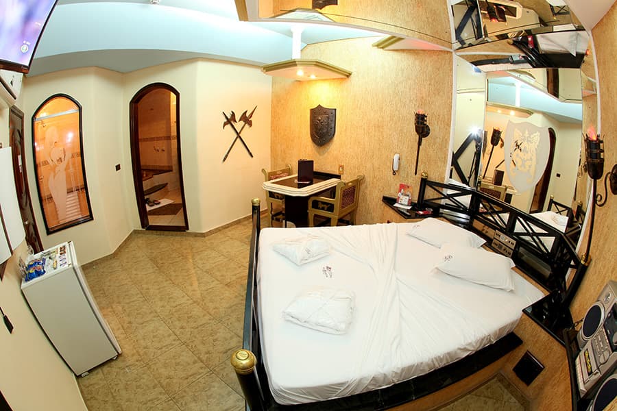 Le Baron Motel thumbnail 2